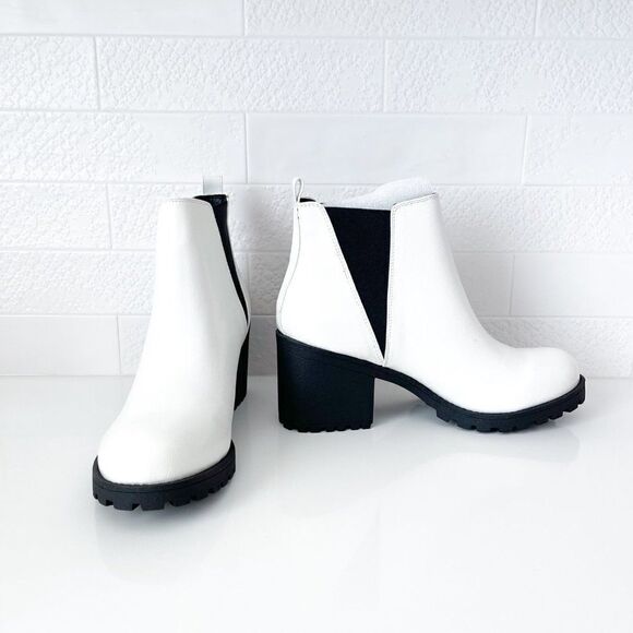 Dirty Laundry // Lisbon Boot // Size 10 - Brand new in box - Picture 3 of 11